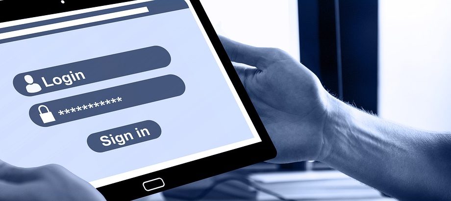Een website interface in donkere modus met grijze achtergrond en witte tekst op een computerscherm
